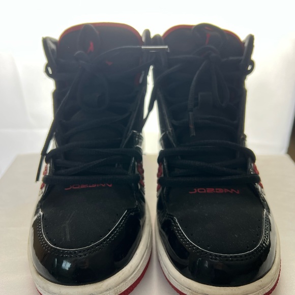 Nike Jordan 1 Flight (Black & Red) Size US Men 5.5 Y - Picture 5 of 6